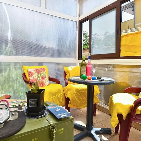 Marie Louise 2396 * Pula