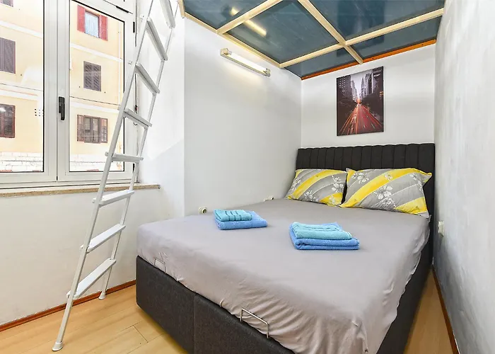 Marie Louise 2396 Apartamento