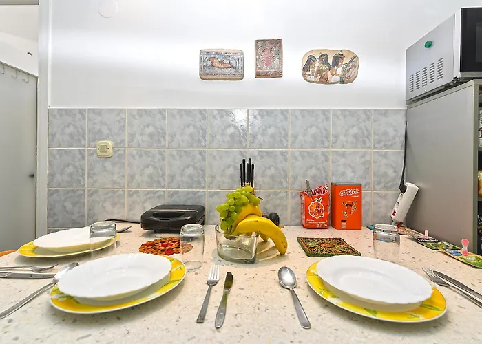 Marie Louise 2396 Apartamento *