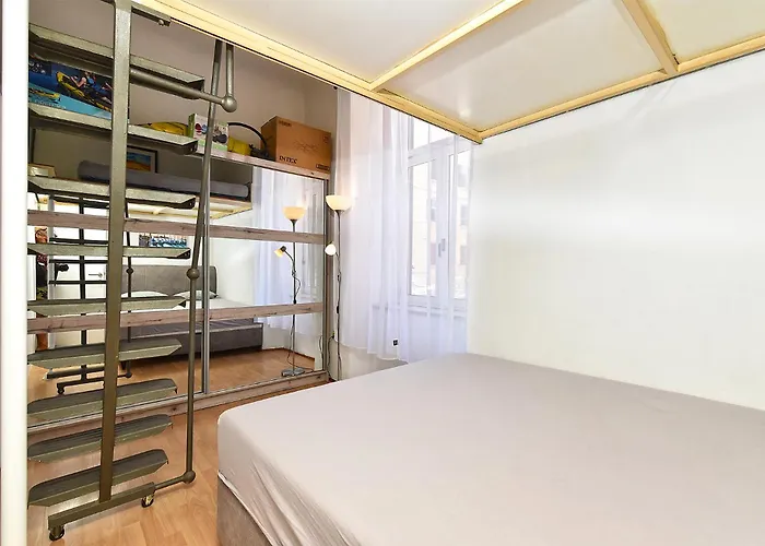 Marie Louise 2396 * Pula