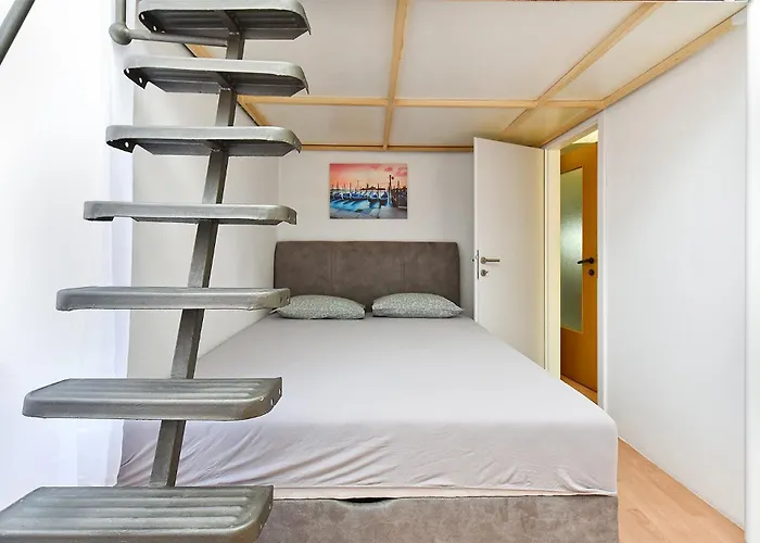 Marie Louise 2396 Apartamento